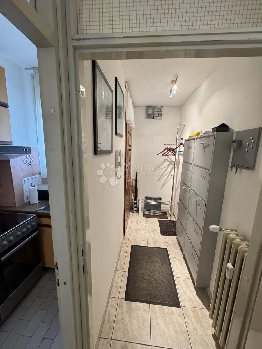 stan za renovaciju - prilika - slika 6