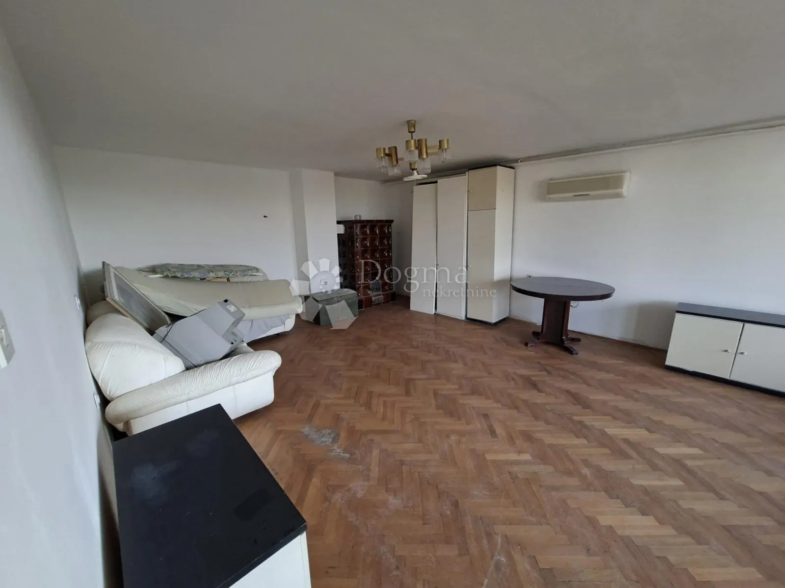 elegantna kuća sisak - slika 11