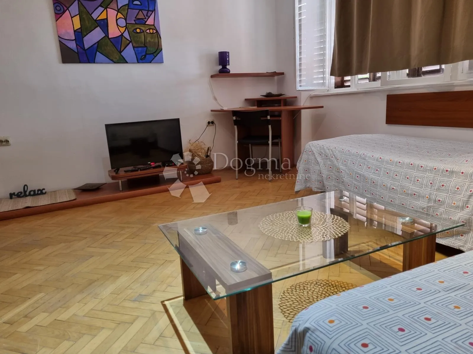 zgrada...poslovna prilika za hostel - slika 26