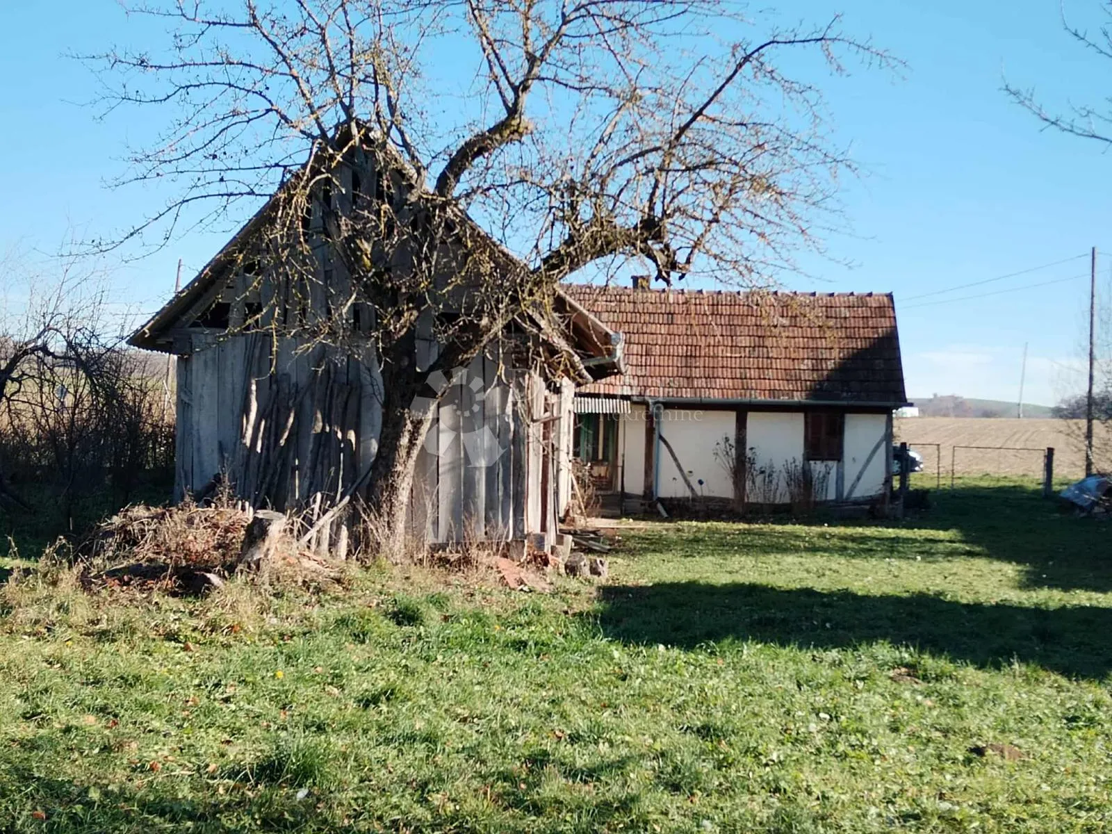 kalnička oaza mira – rustikalna kuća na velikoj parceli - slika 4