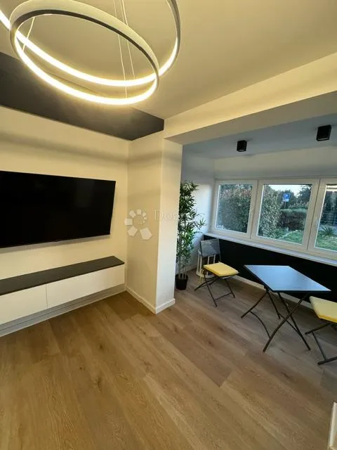 atraktivni stan sa pogledom na more na prestižnoj lokaciji - slika 6
