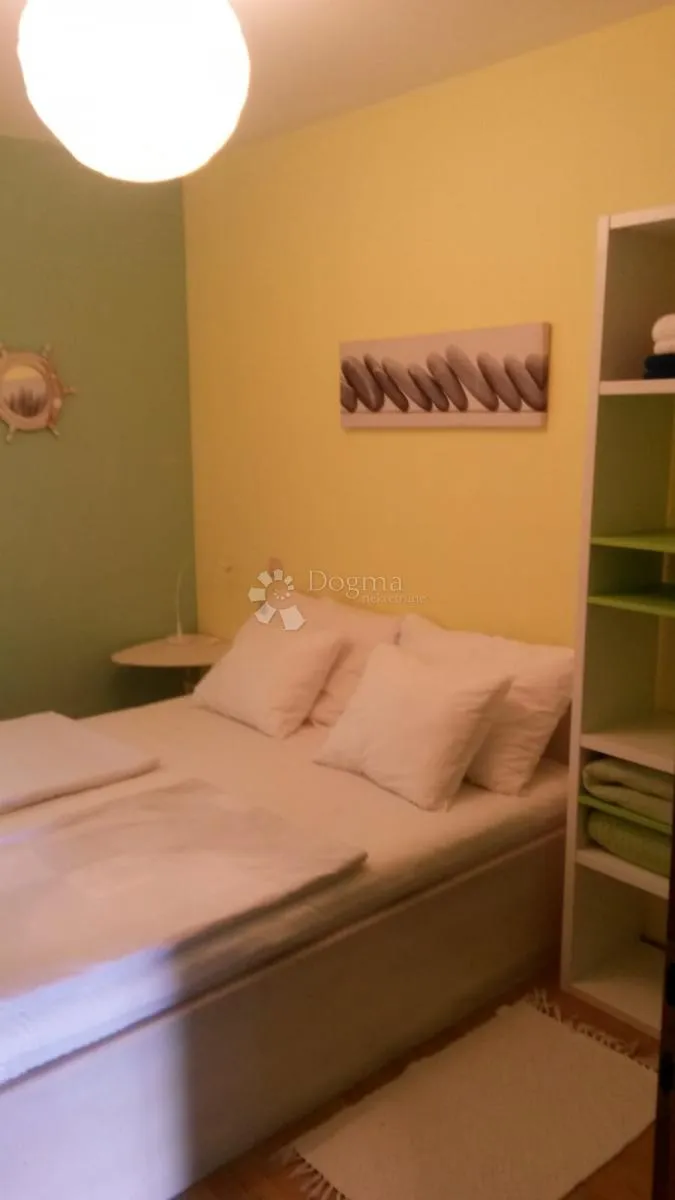 otok pašman, kuća sa 2 odvojena apartmana, 1.red do mora - slika 18