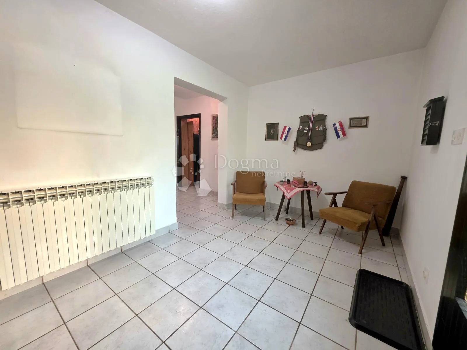 prodaja, kuća, nkp 350m² s okućnicom i terasom, mrežnički brig - slika 16