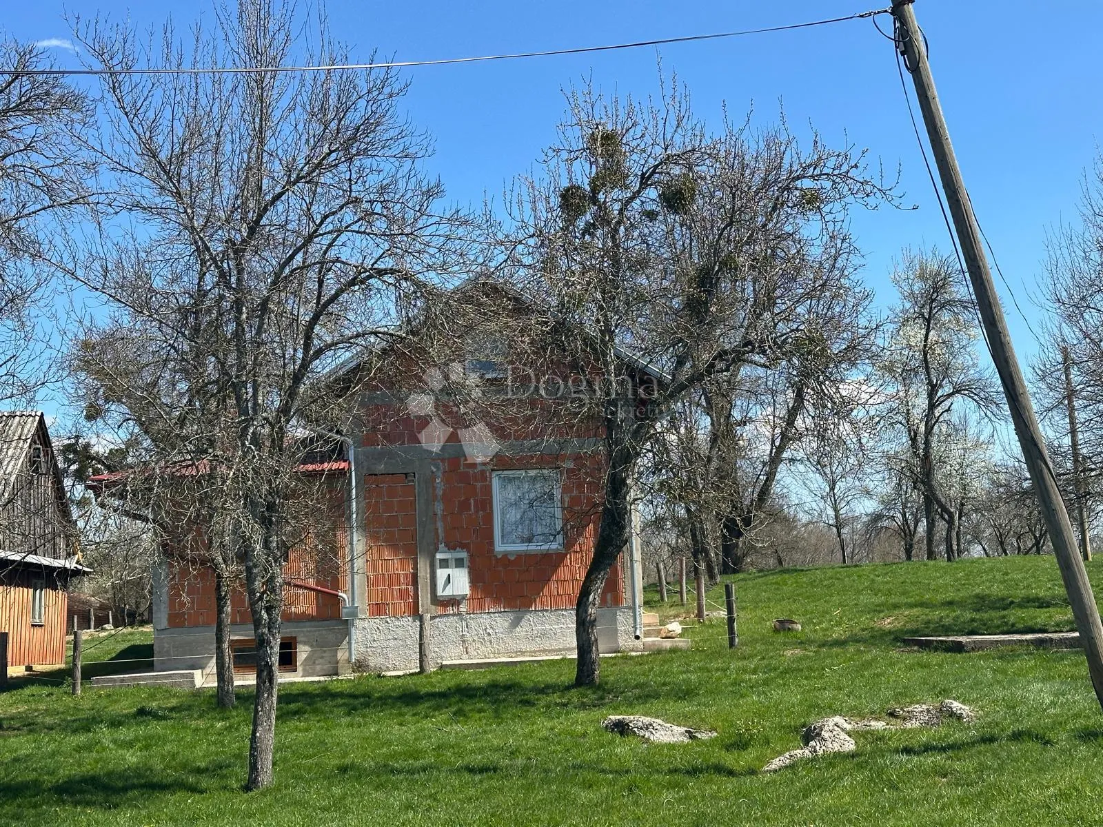 žitnik imanje s više kuća i građevinskih zemljišta - slika 3