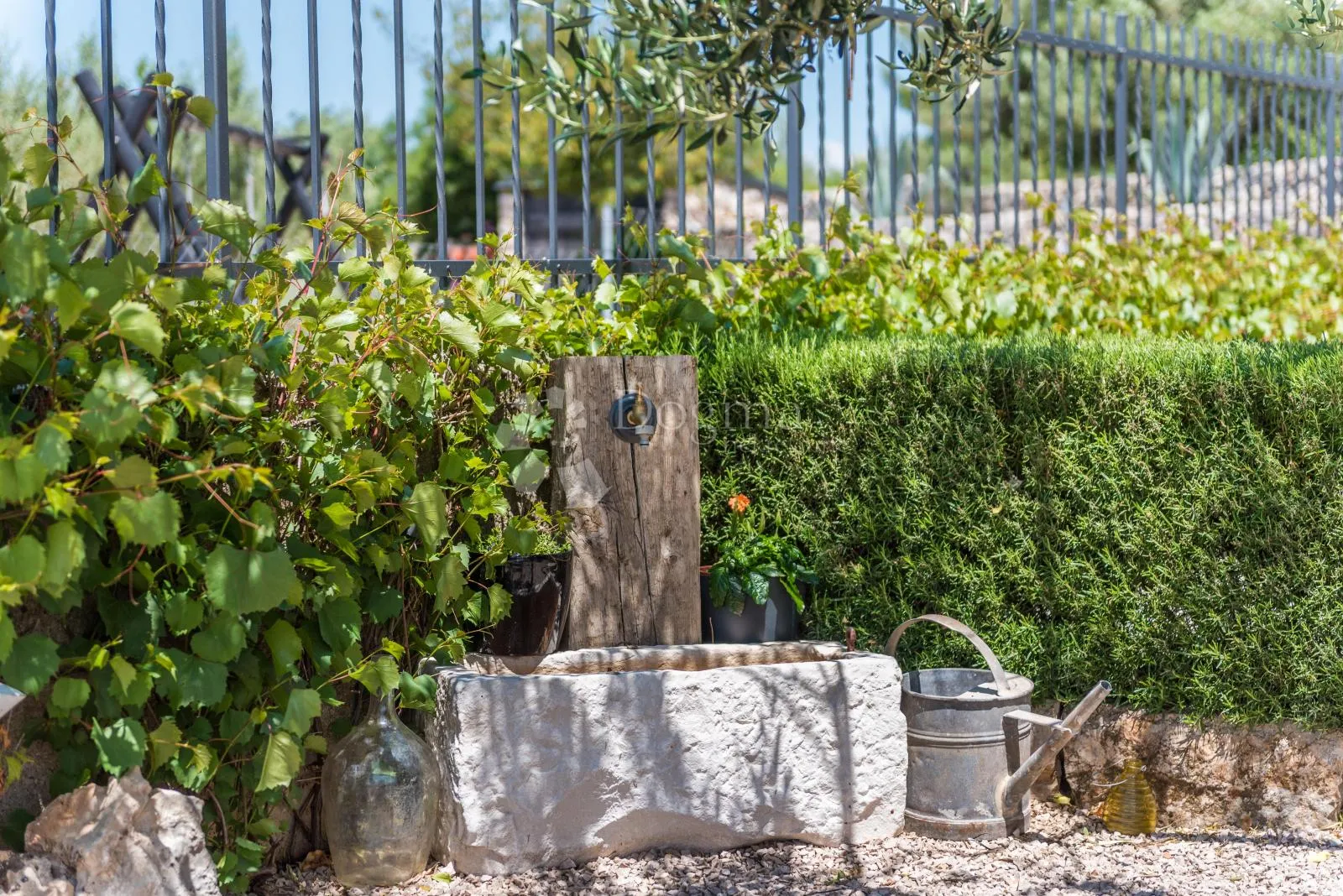 mediteranski raj u okolici šibenika - luksuzna vila na osami - slika 19