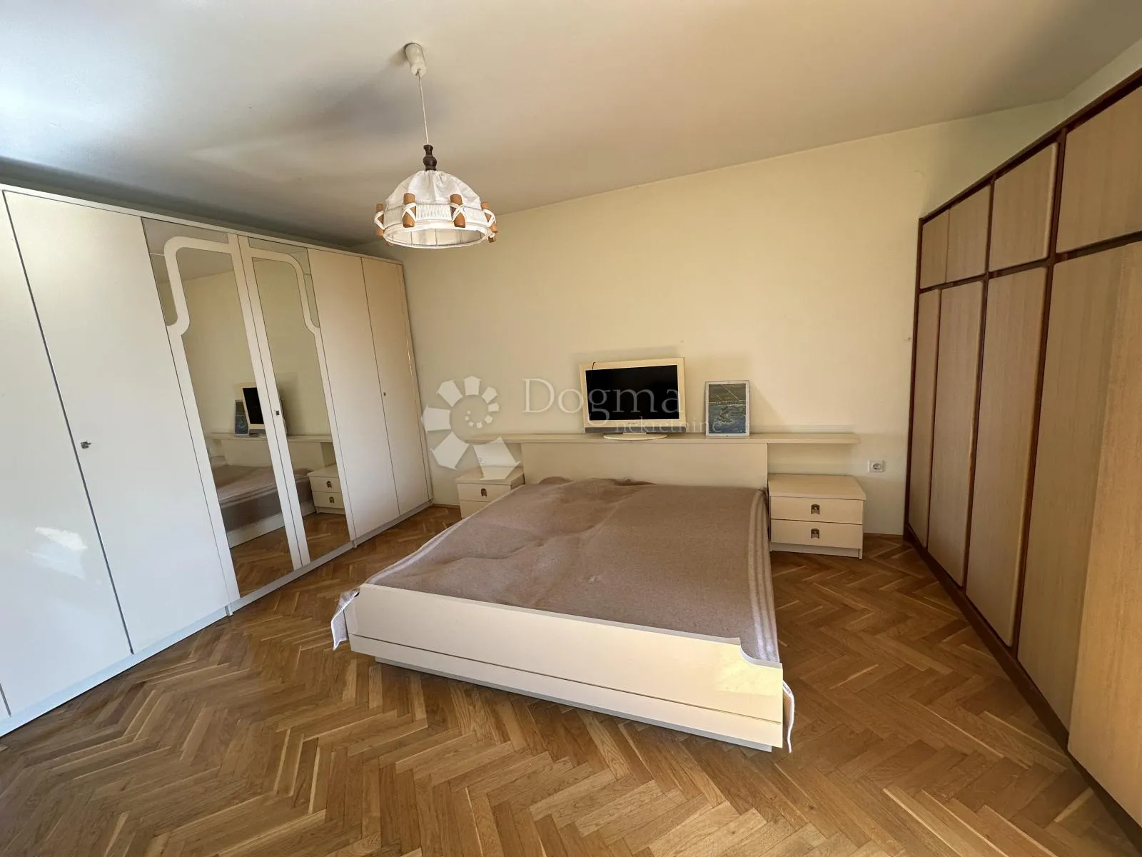 etaža kuće s predivnim pogledom - slika 26