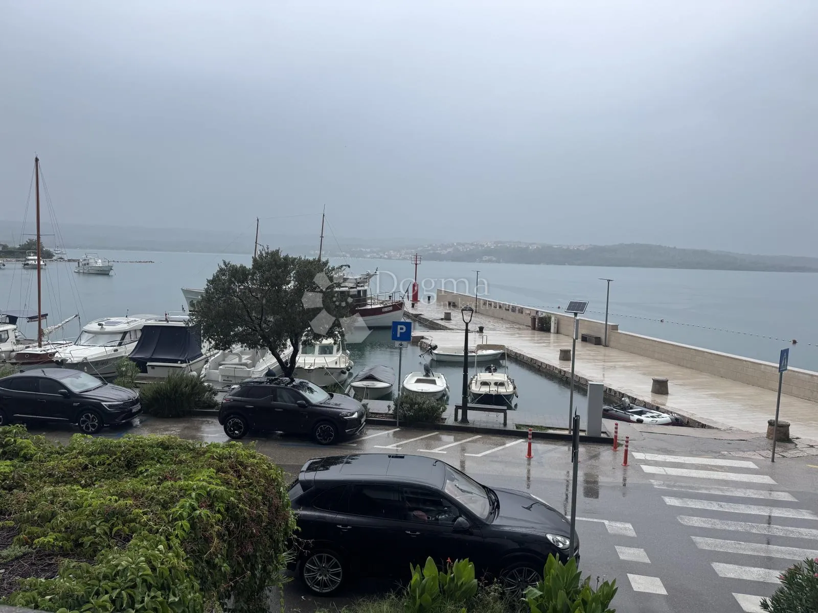 starina za adaptaciju, 10 m od marine, krk - slika 2