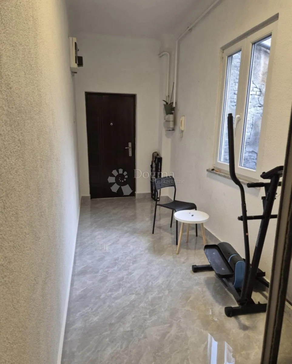 stan u centru/ rijeka/ 105 m2 - slika 13