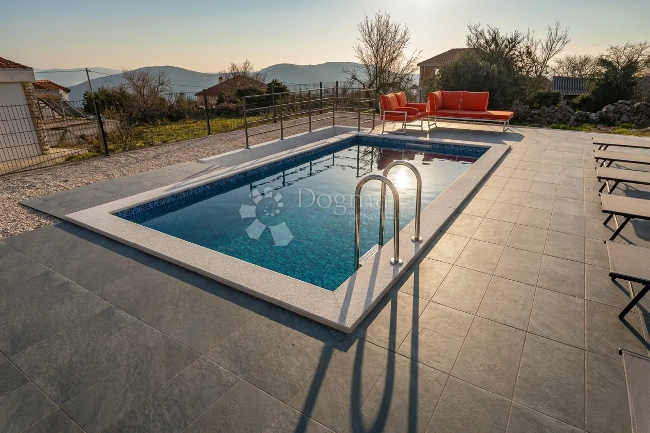 vila marina vinišče 180 m2 - slika 9