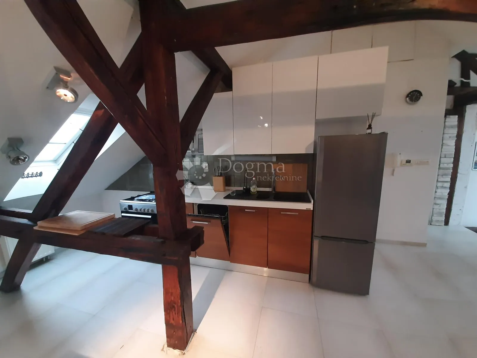 unikatni 4s penthouse od 100m2 i terasom od 10m2 – kvatrić - slika 9