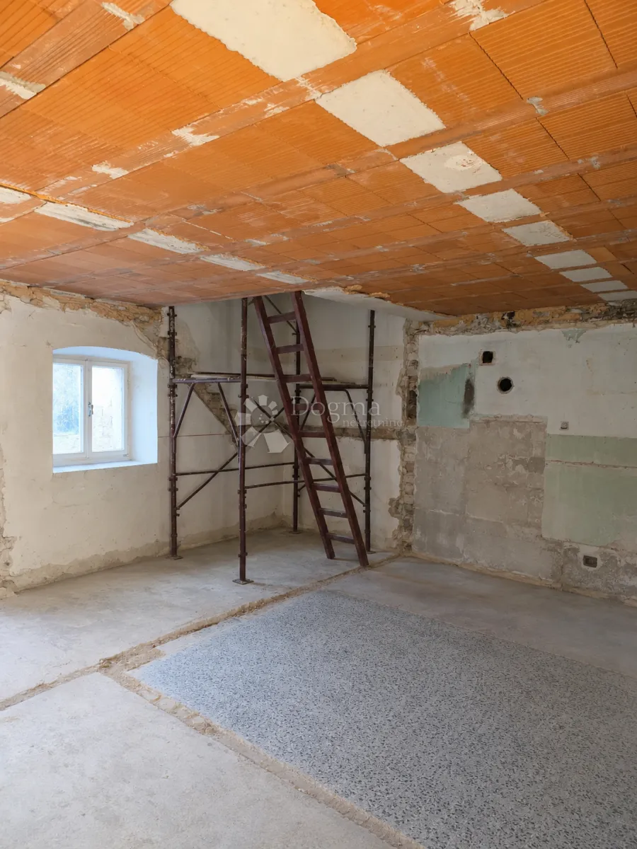 barban, istarska kamena kuća-započeta renovacija - slika 4