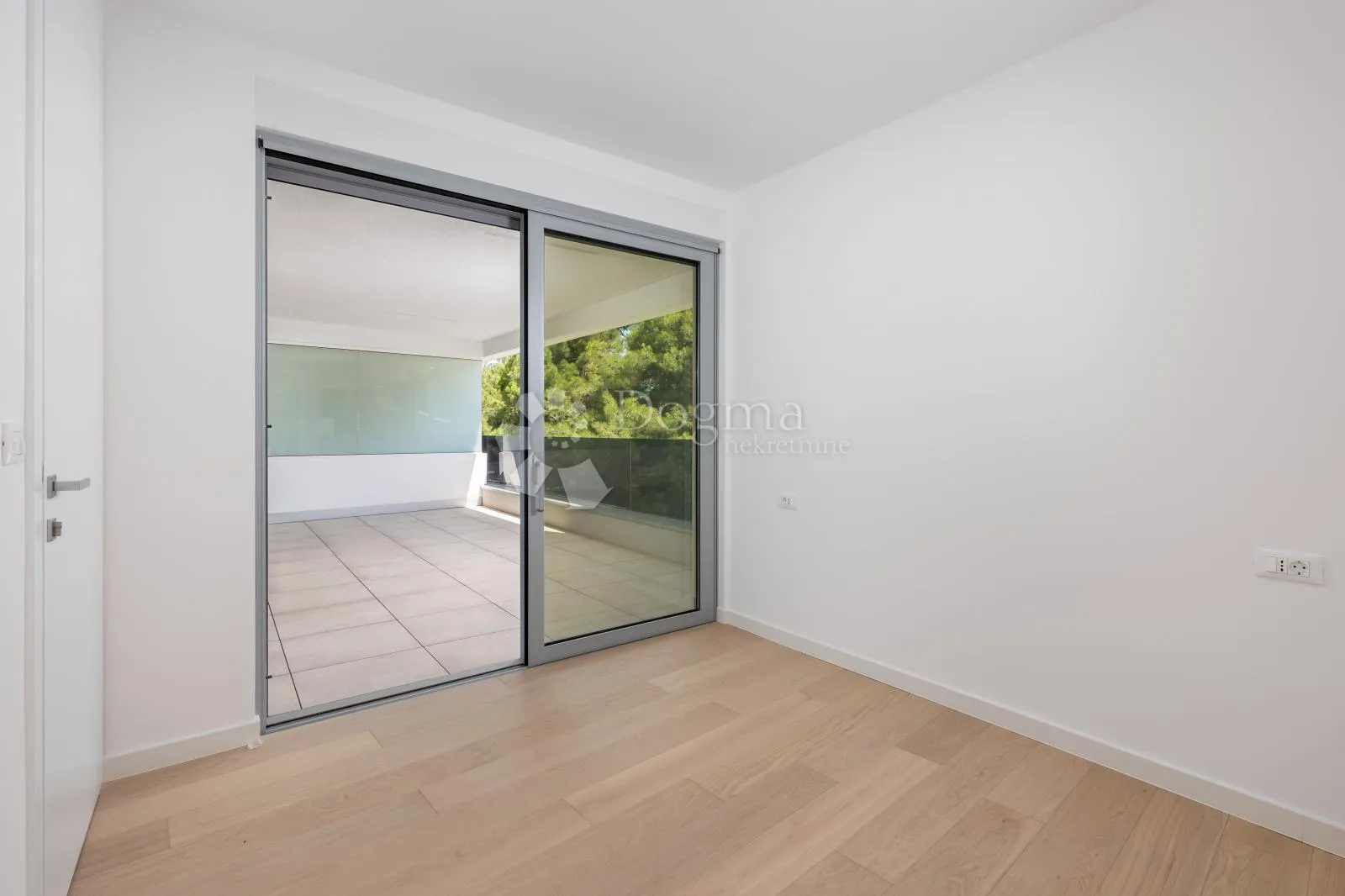 opatija, luksuzni stan, 2s+db, balkon, lift, bazen - slika 15
