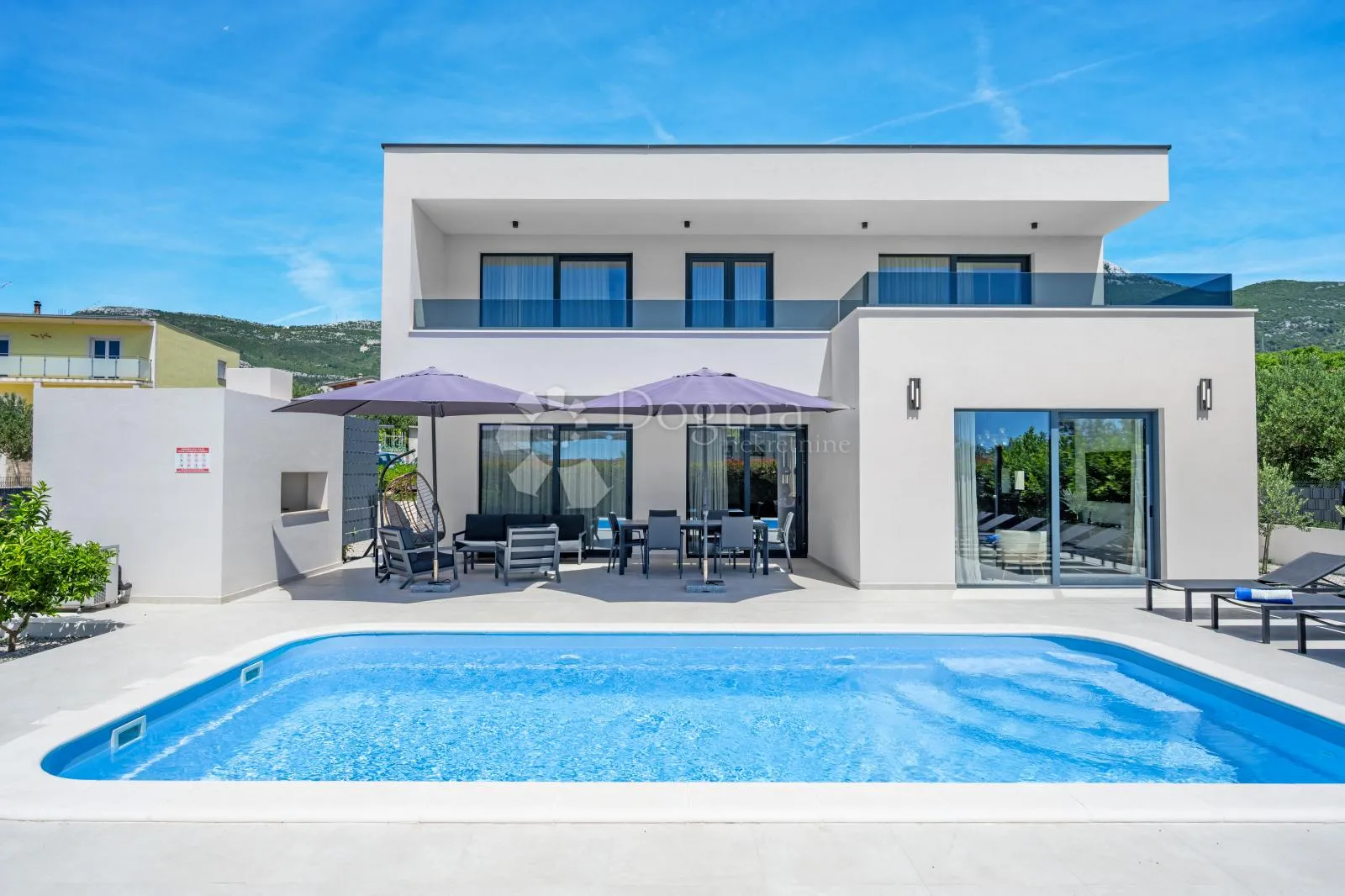 dizajnerska vila kaštela - slika 1