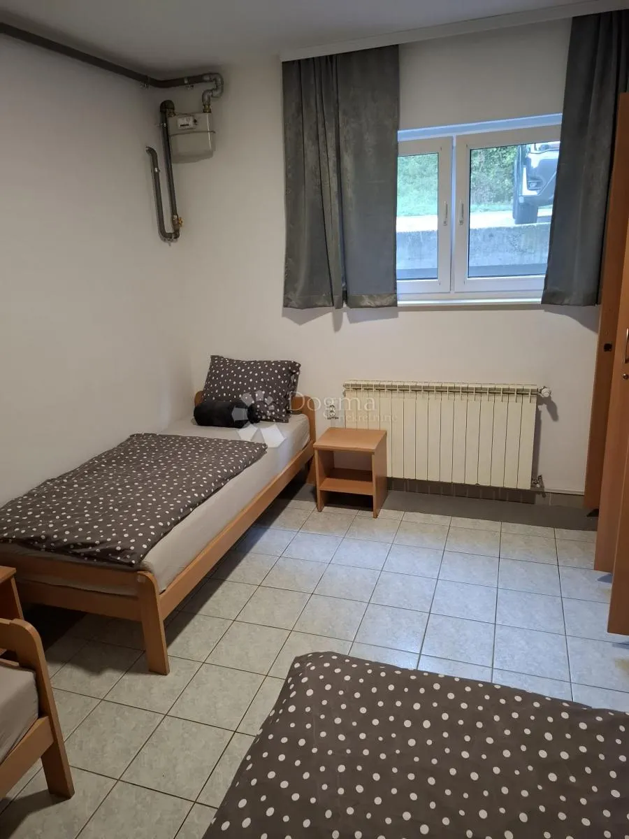 idealno za radnike: prostrani stan, 10 osoba, štefanovec - slika 14