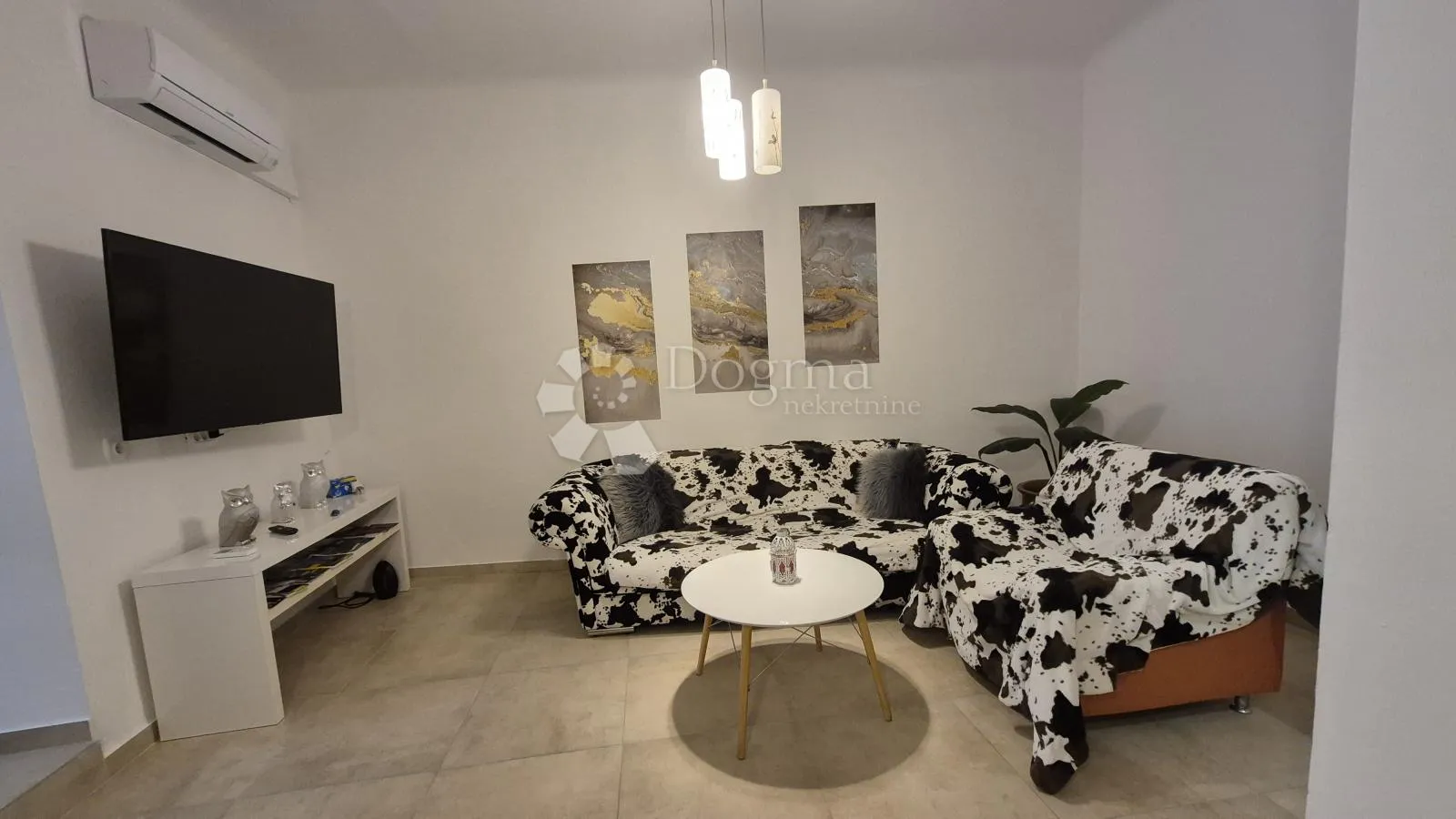 stan blizu ekonomskog fakulteta u puli, površina 79,38 m2 sa uporabnom dozvolom - slika 12