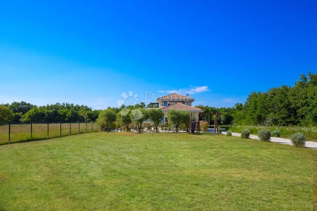 rovinj okolica - luksuzna vila s bazenom i 3 spavaće sobe! - slika 25