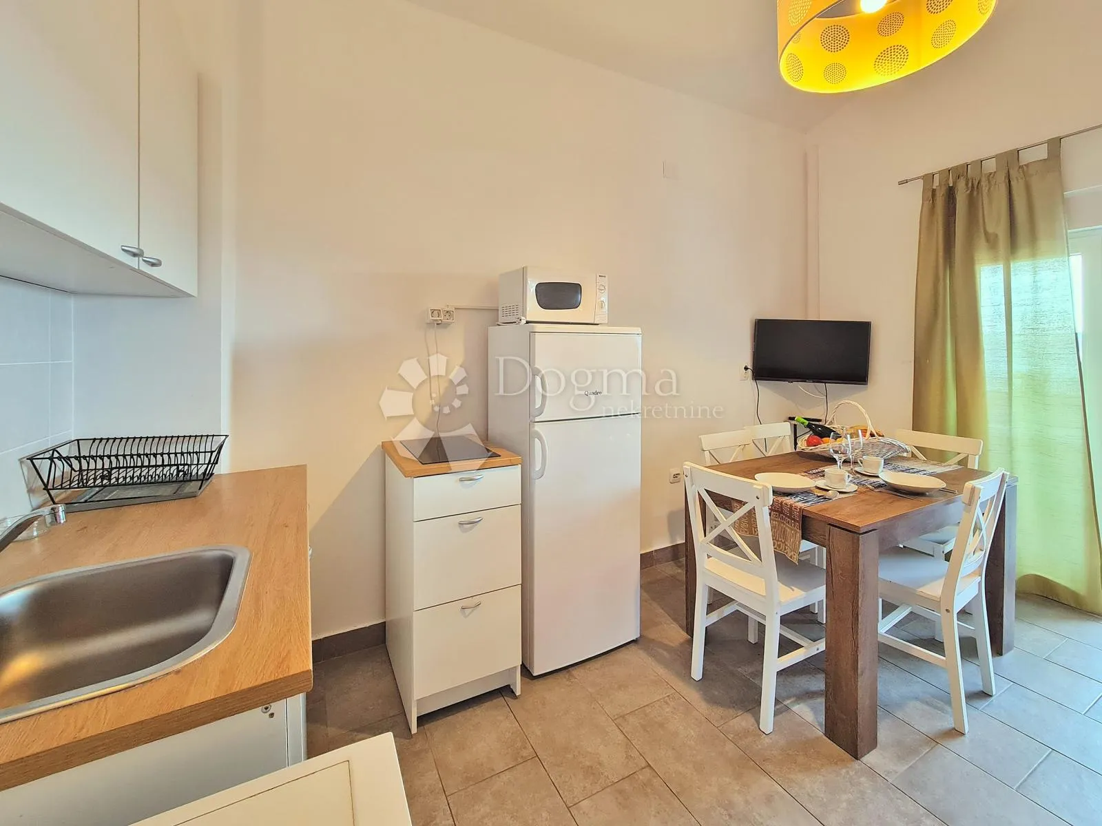 kuća s 8 apartmana spremna za turistički najam - slika 17
