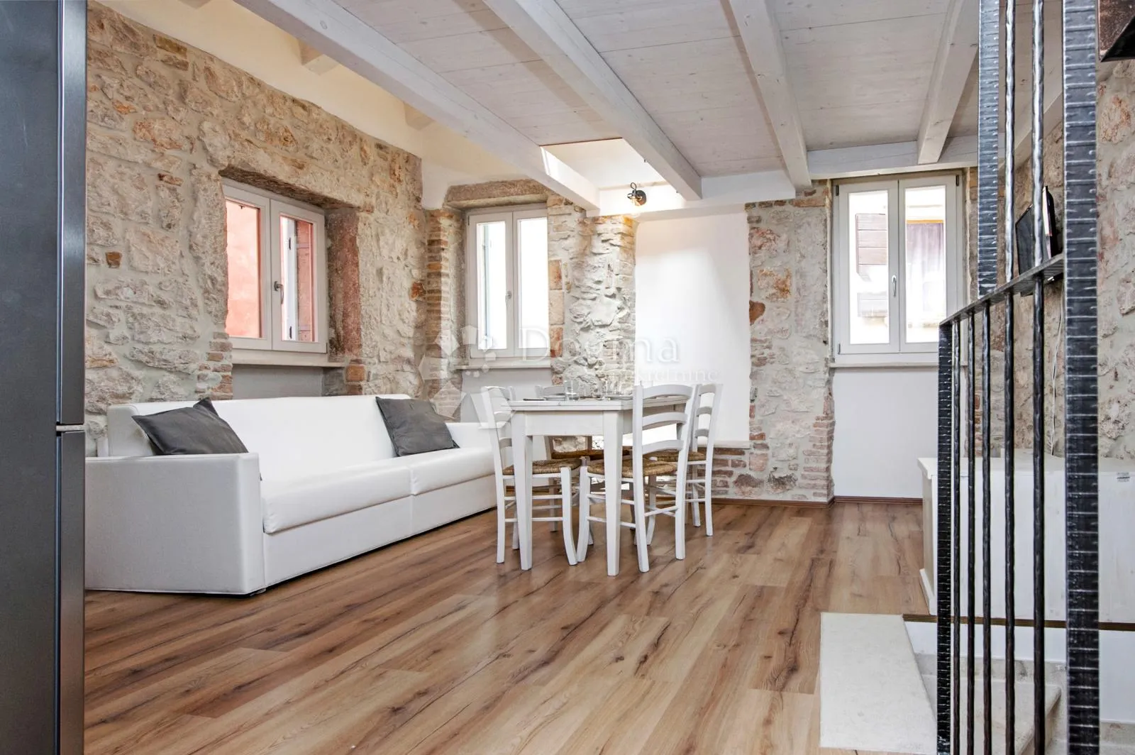 rovinj - sniženo! kuca s 3 apartmana u srcu starog grada - slika 55