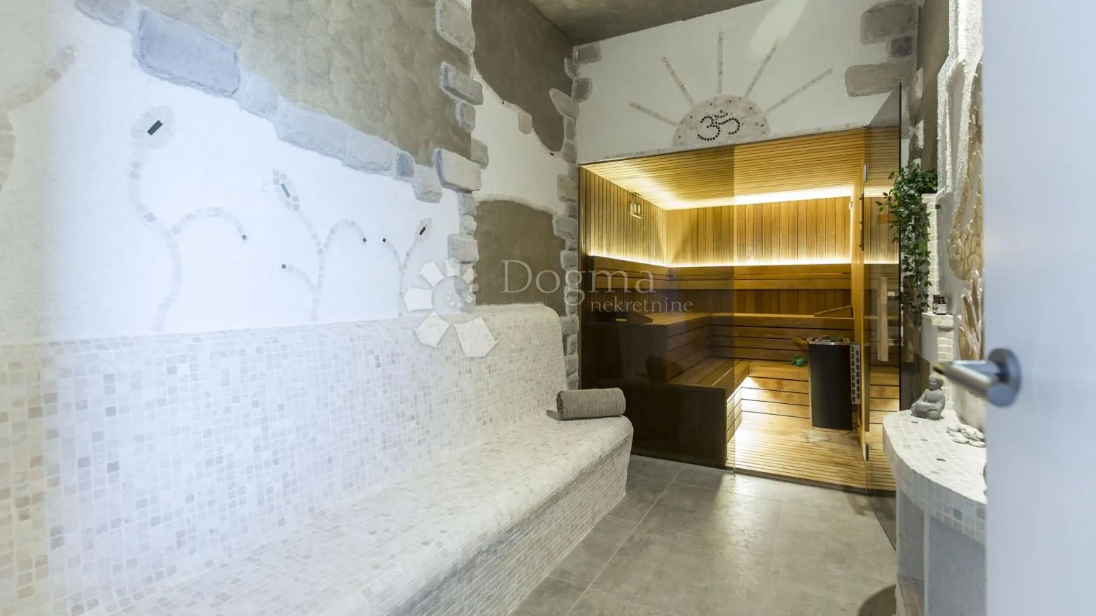 villa s 5* - panoramski pogledom na more i privatnost - slika 26
