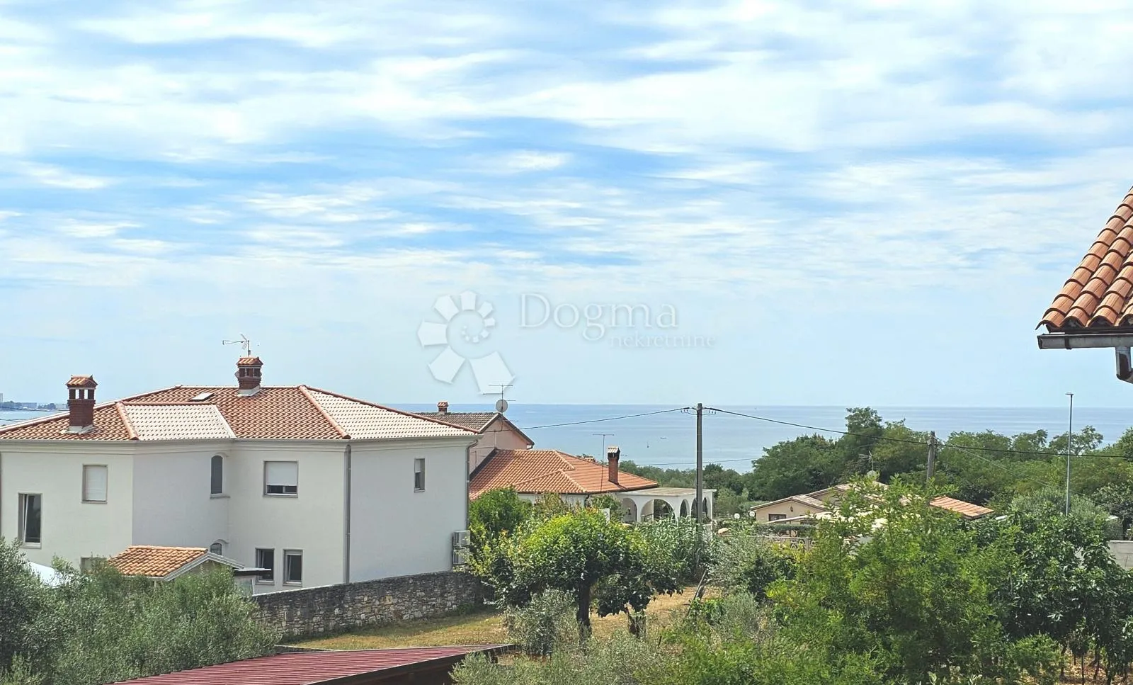 uređena vila s bazenom na 500m od mora - slika 2