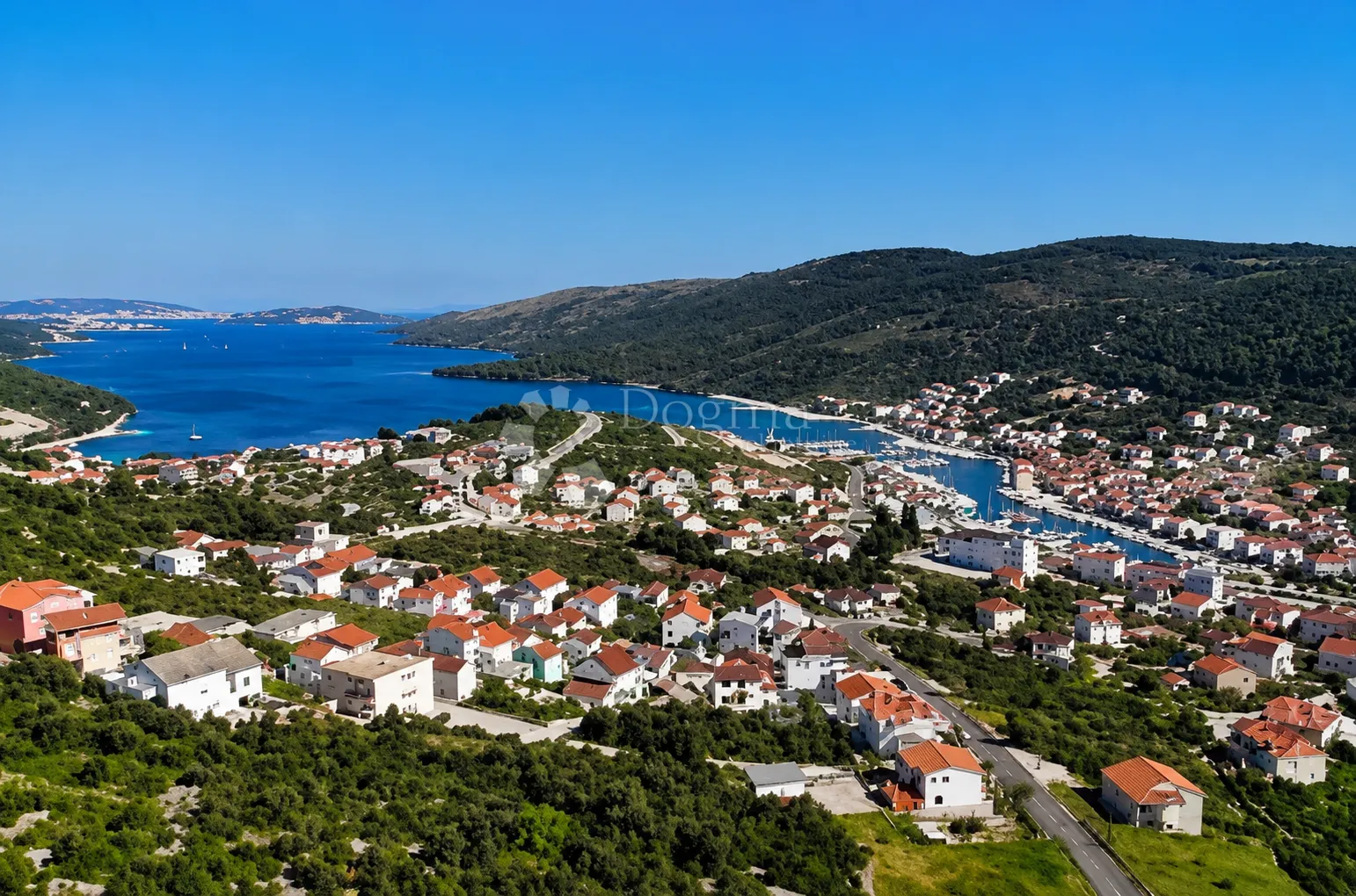 Građevinsko zemljište s pogledom na more, Marina