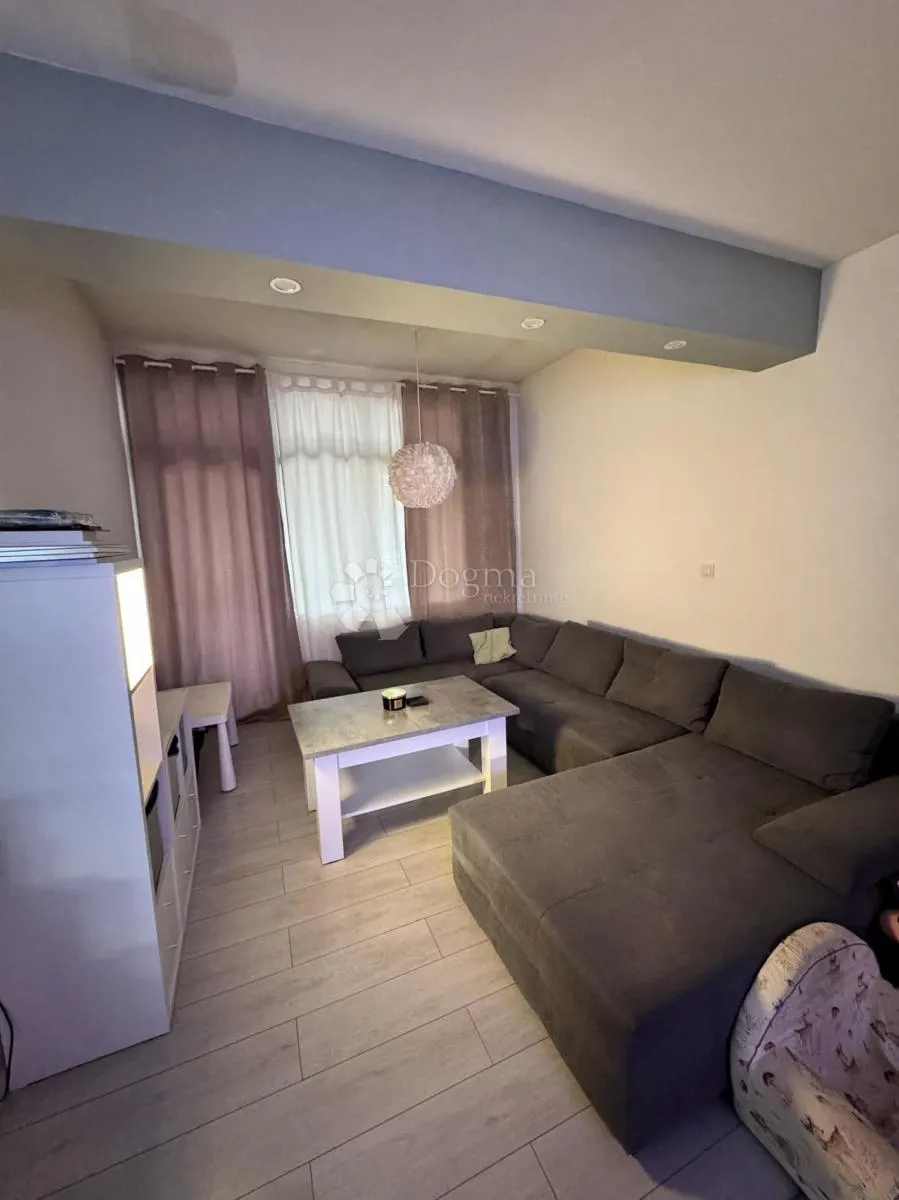 moderan, potpuno renoviran trosobni stan petrinja - slika 3