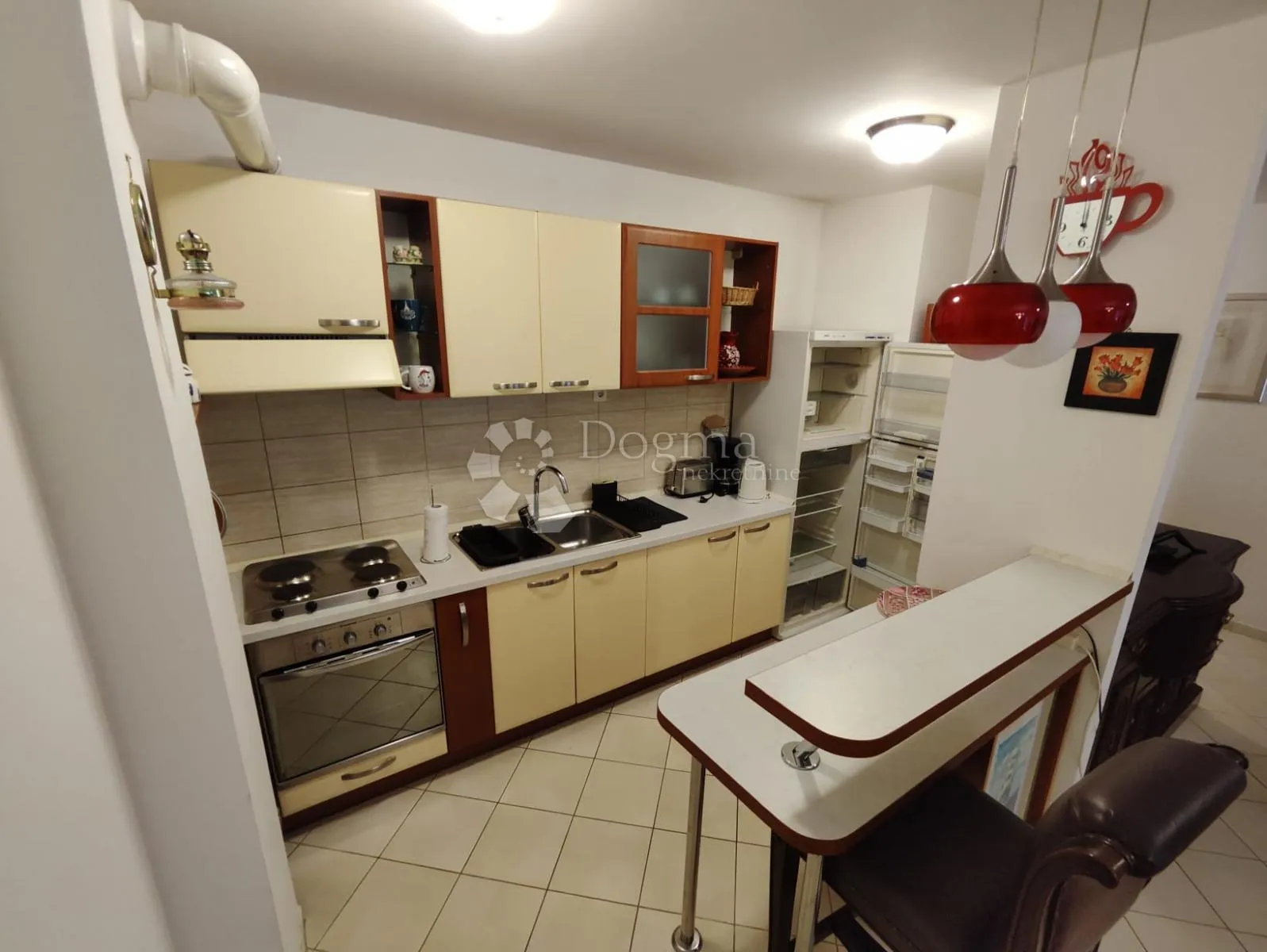 trosobni stan na žnjanu - slika 5