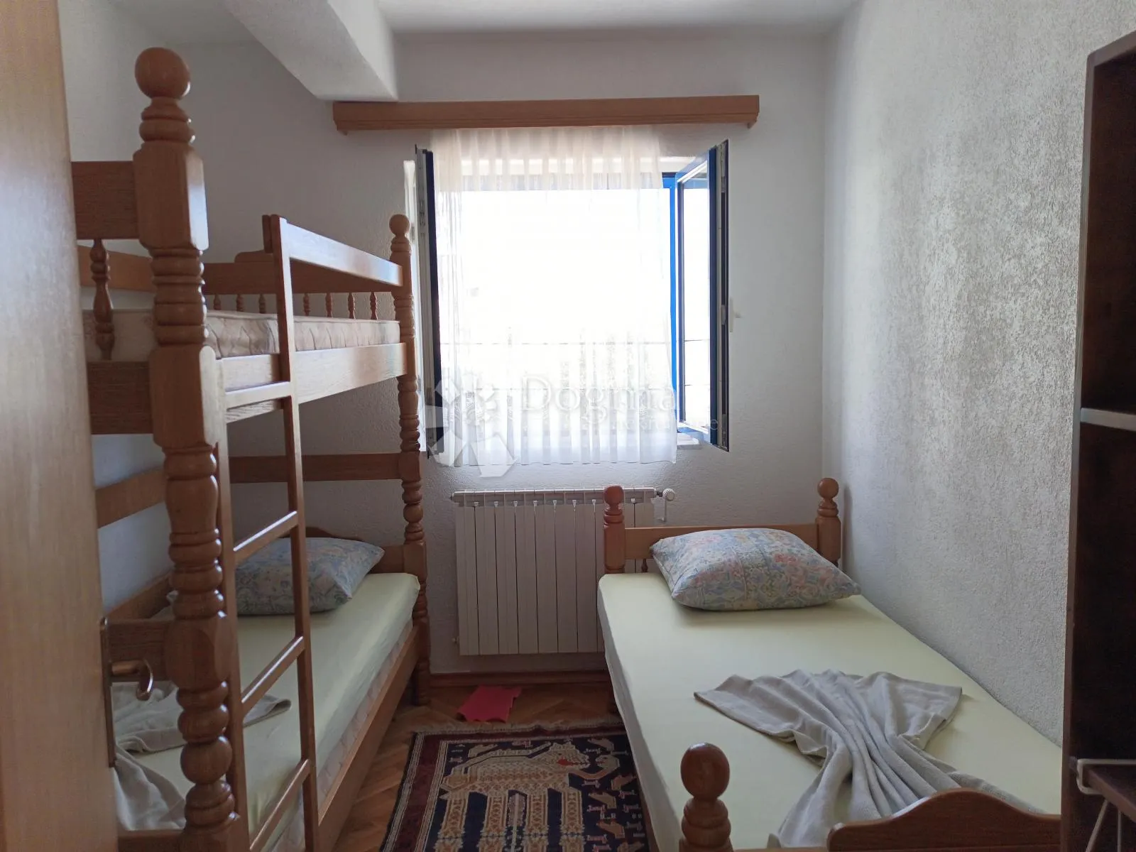 vodice prekrasna kuća sa 9 apartmana 100 metara od mora - slika 20