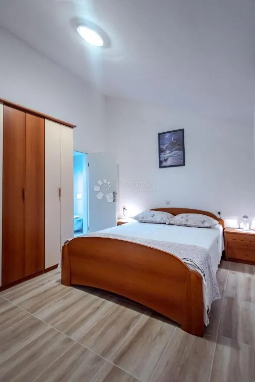 jedinstveni stan na mirnoj lokaciji - slika 12