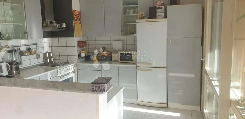 4 soban stan - bili brig - slika 3