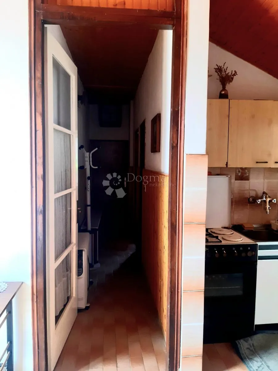 jednosobni apartman u lovranu - slika 11