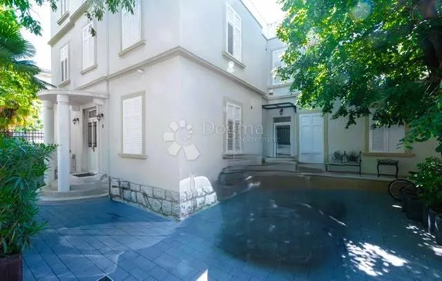 ekskluzivna vila na odličnoj lokaciji - slika 57