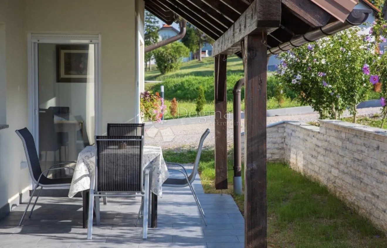 idilična kuća sa 4 apartmana u blizini plitvičkih jezera - slika 49