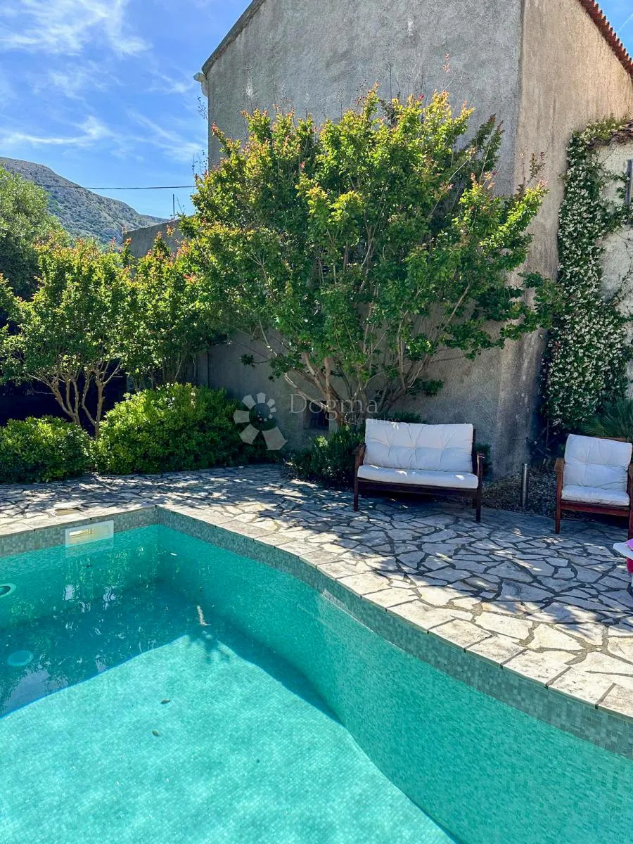 krk baška draga kuća s bazenom - slika 7