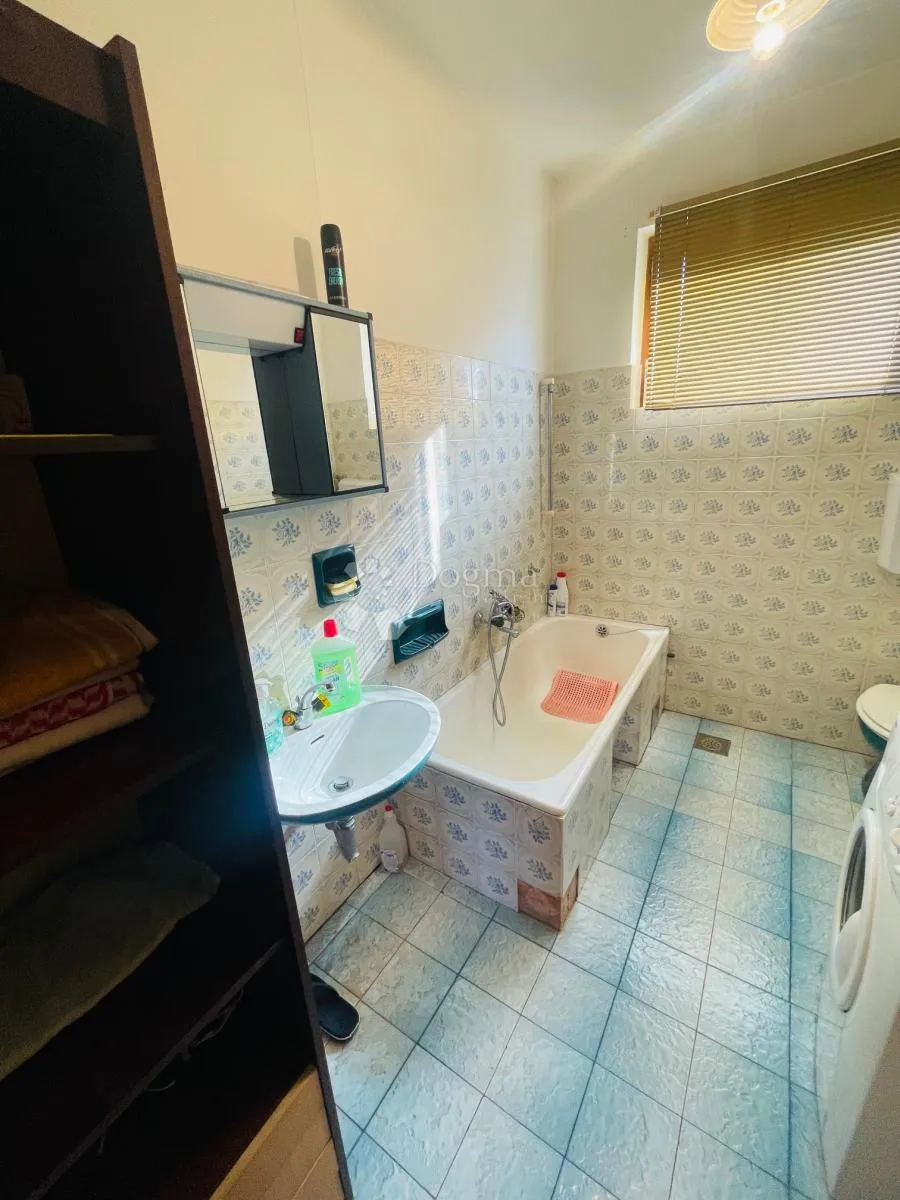 kuća u sungeru sa velikim potencijalom - slika 9