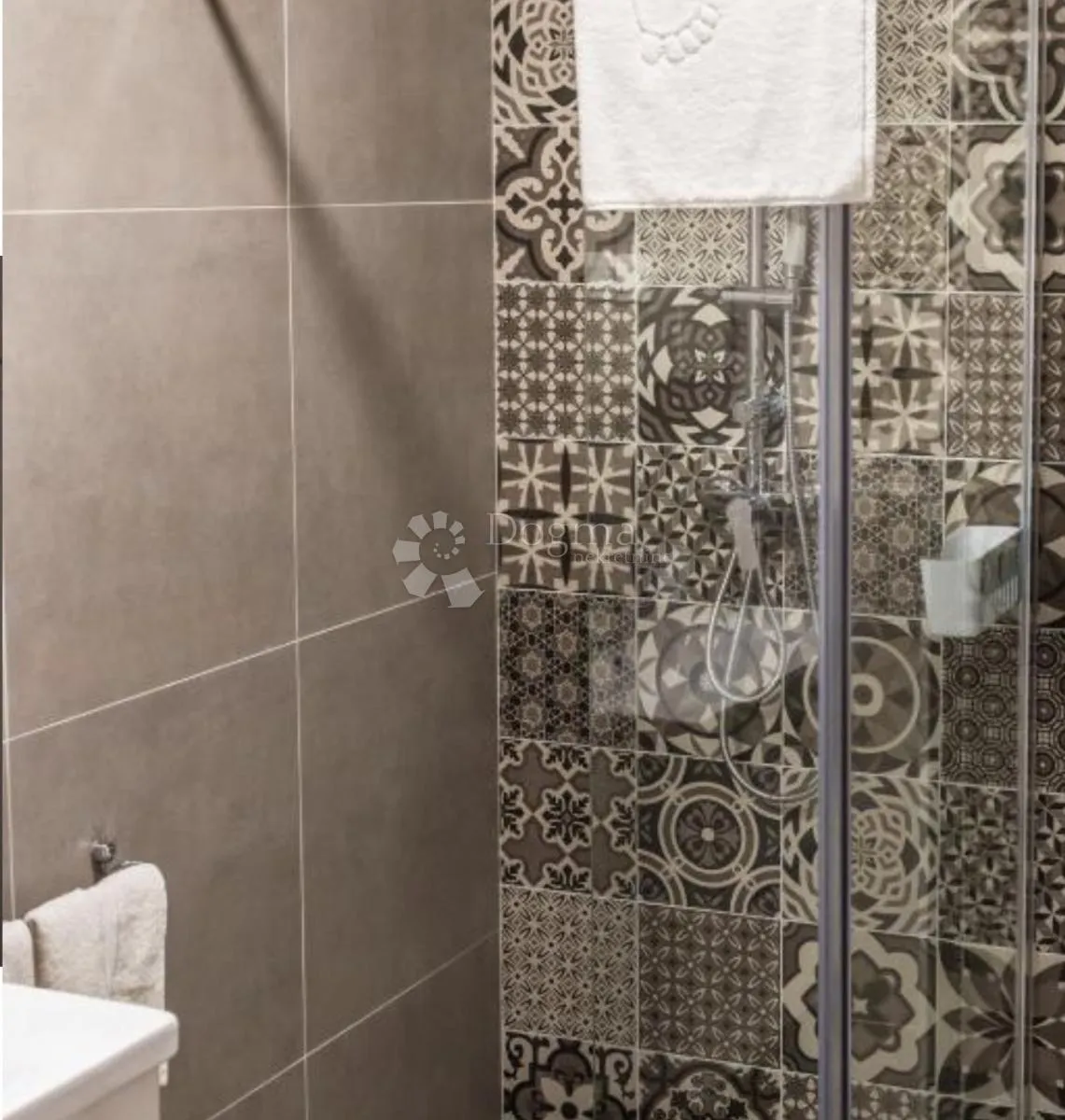 idilična kuća sa 4 apartmana u blizini plitvičkih jezera - slika 34