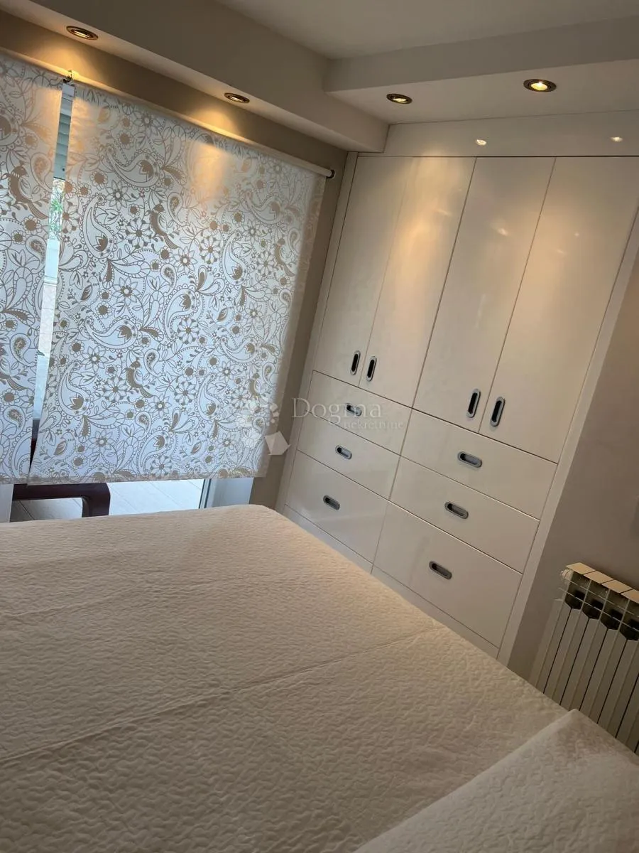 zadar,diklo- stan u prizemlju s vrtom - slika 7
