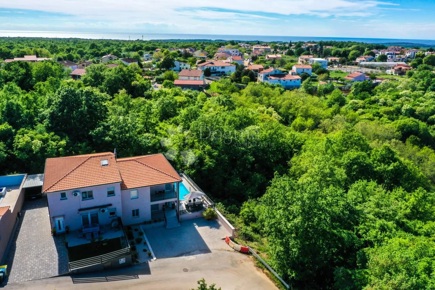 prekrasna dvojnica sa bazenom u okolici poreča - slika 35