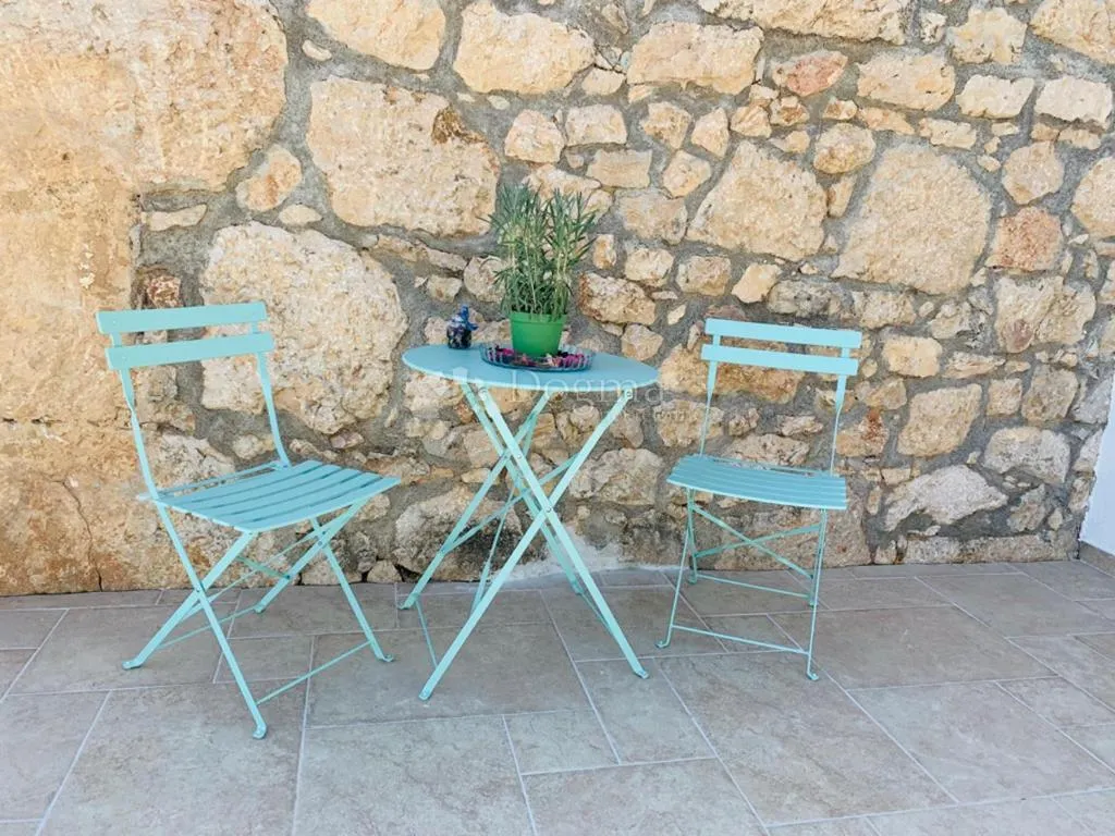 kamena vila s bazenom bribir - slika 23
