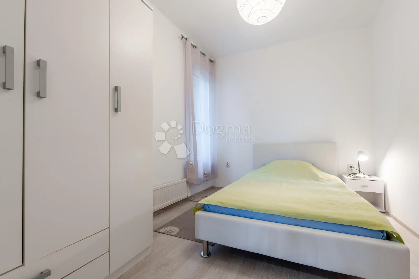 pećine -trosoban stan odlično sređen za dugoročni najam - slika 15