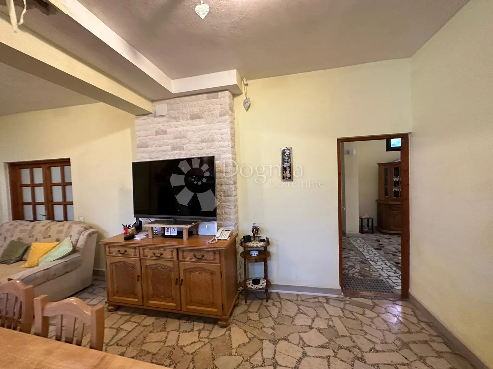 apartmanska kuća na 50 metara do mora - slika 49