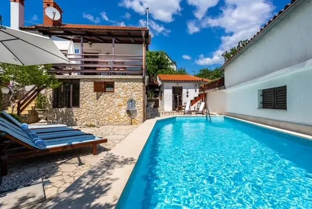 vrbnik samostojeća kuća idealna kako za život tako i za investiciju - slika 6