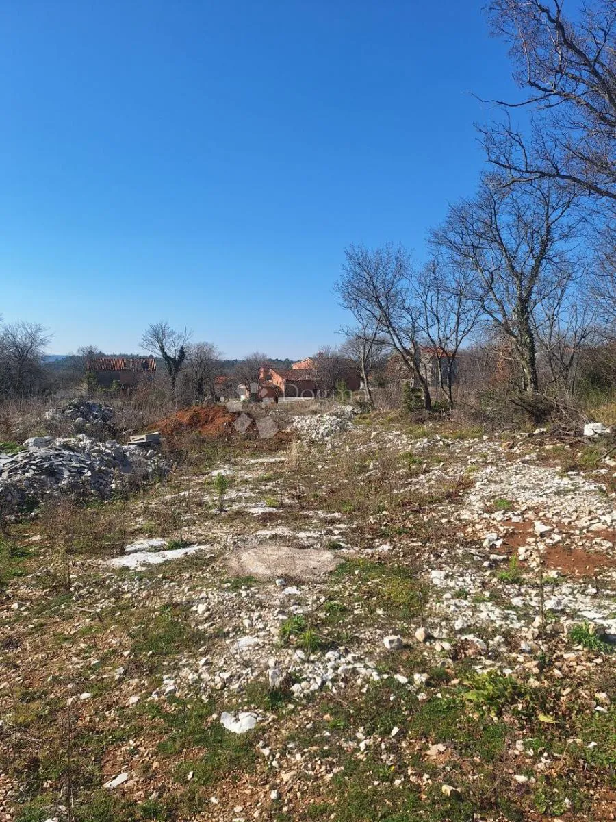 samo kod nas! građevinsko zemljište 2 km od mora, okolica labina - slika 4