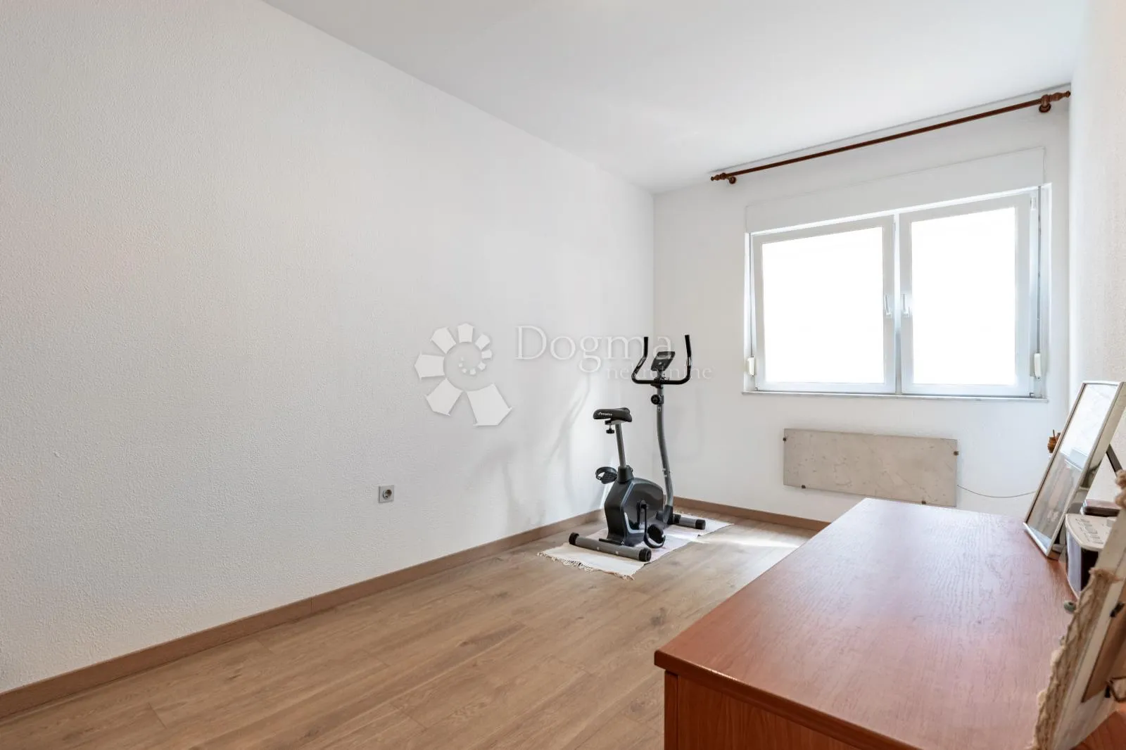 škurinje -65m2 ,prvi kat balkon 2s+db - slika 8