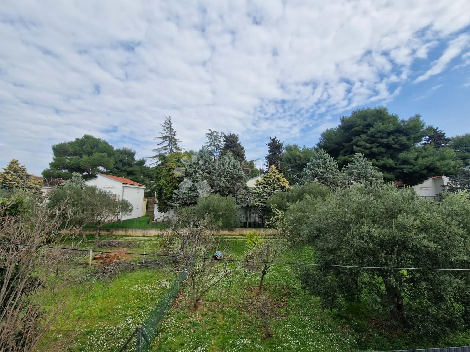 kuća s 4 apartmana - drugi red od mora - slika 57