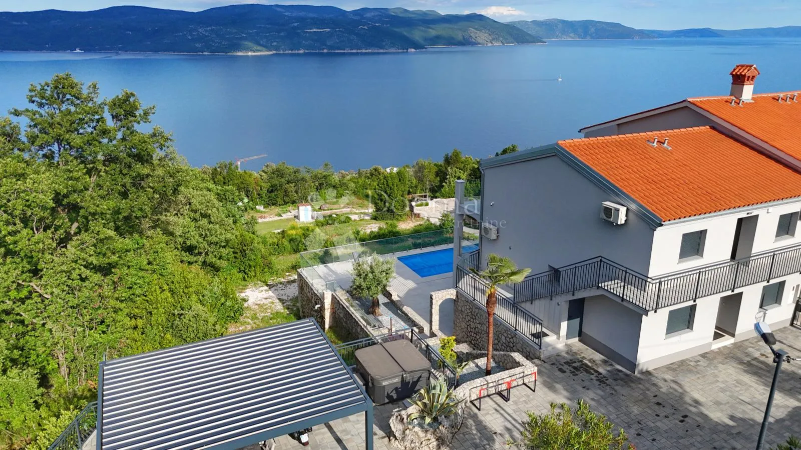 ekskluzivna nekretnina s panoramskim pogledom - slika 33