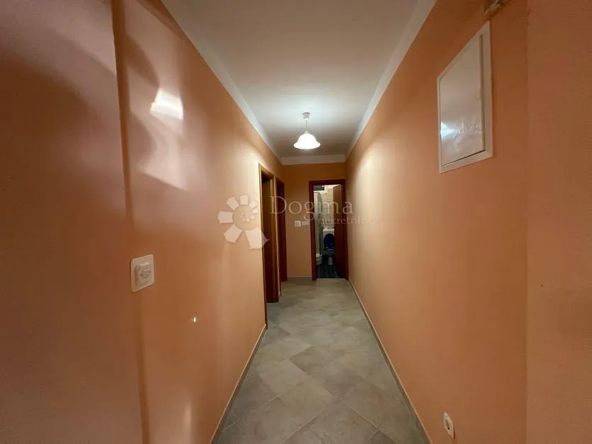 kuća uz more s predivnim pogledom i zelenilom , barić draga - slika 23
