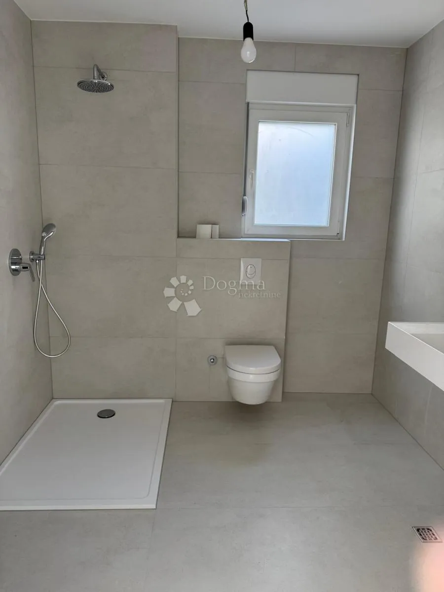 makarska, novogradnja, prizemlje 84,98m2 - slika 9