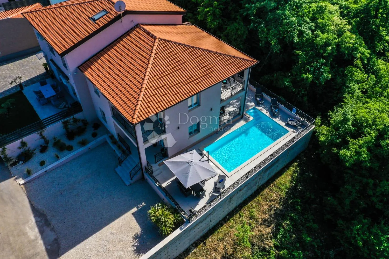 prekrasna dvojnica sa bazenom u okolici poreča - slika 2