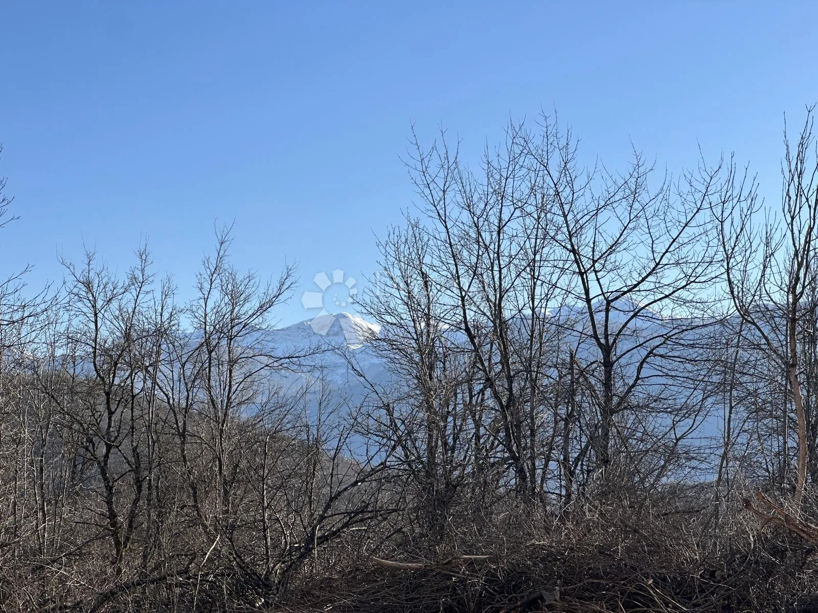kuća u prirodi i ucrtani objekt s pogledom velebit - slika 23